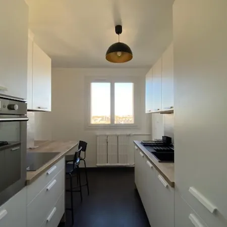 Haven Of Peace In The Heart Of Apartment *